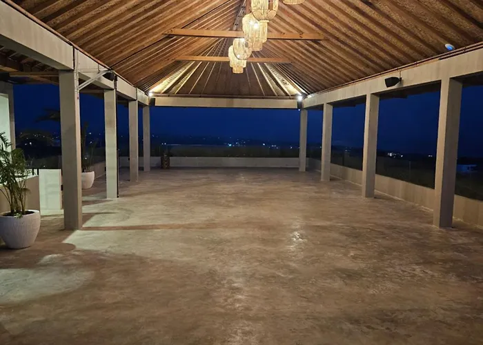 Salty Prana Retreat Center Guest house Uluwatu (Bali)